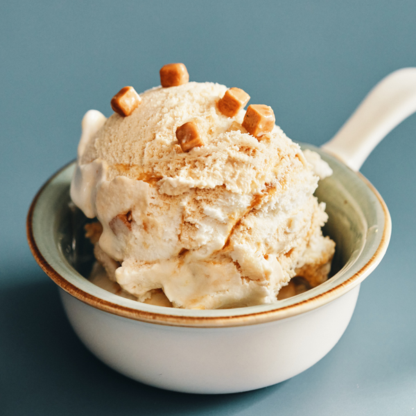 Leche con especias al caramelo